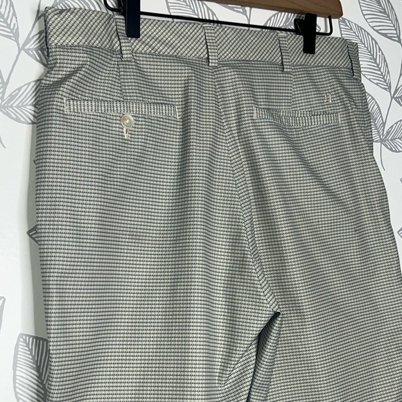Walter Hagen Golf Shorts 34 Green Pattern Flex Waist Athletic Short - Picture 5 of 13